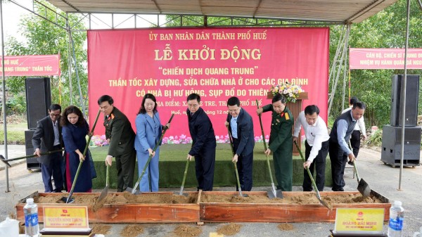 TP Huế: Ra quân “Chiến dịch Quang Trung”, dựng lại mái ấm cho người dân đón Tết